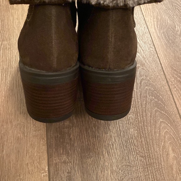 NWOB and never-worn Vintage Foundry Co. Olive Suede Faux Fur Boots Size 6.5 - Picture 5 of 11
